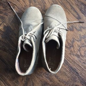 Tan TOMS Wedges